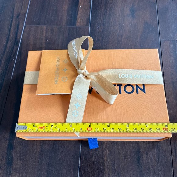 Louis Vuitton Gift Box - Picture 5 of 6